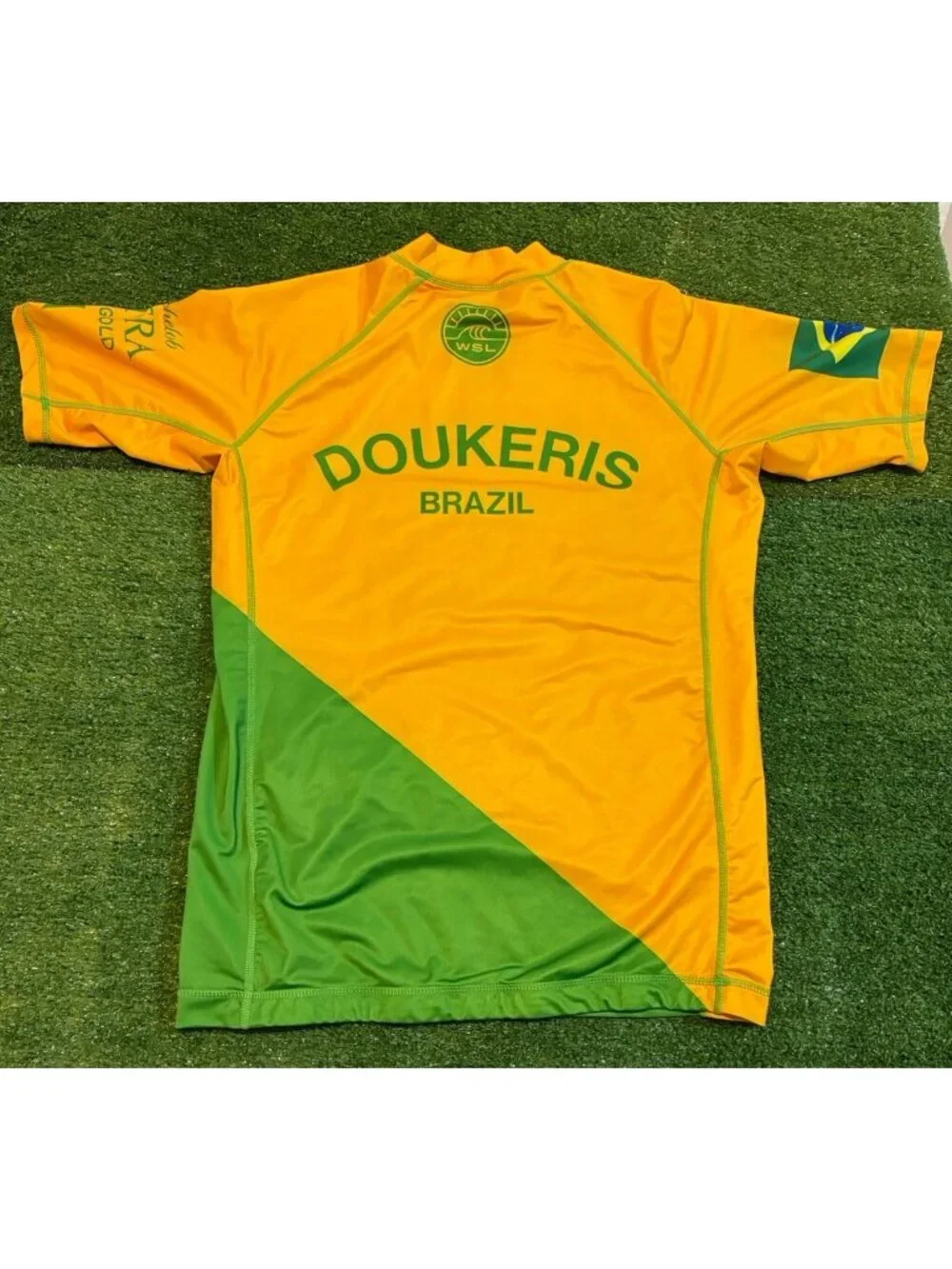 World Surf League jersey mens large yellow green brazil rash guard authentic
